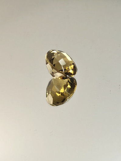 Savukvartsi 15.3 ct, ovaali
