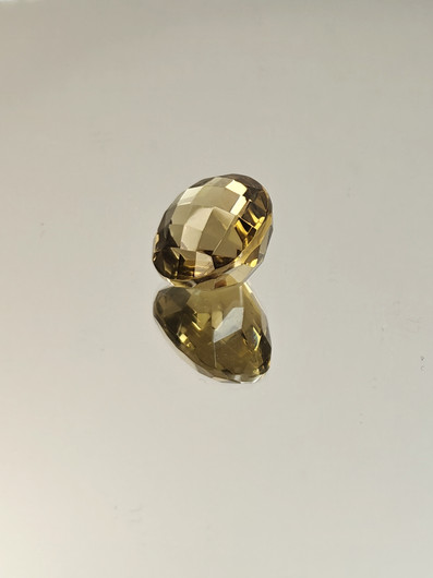 Savukvartsi 15.3 ct, ovaali