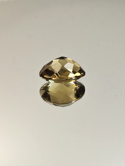 Savukvartsi 15.3 ct, ovaali