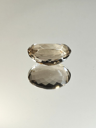Savukvartsi 24.8 ct, ovaali