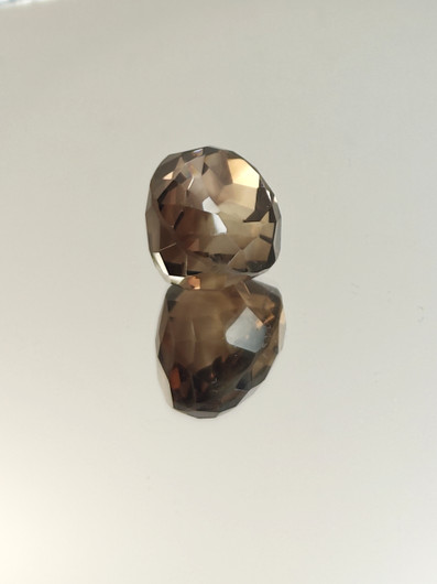 Savukvartsi 30.7 ct, ovaali