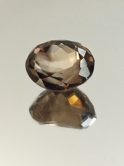 Savukvartsi 30.7 ct, ovaali
