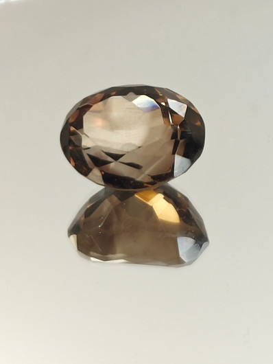Savukvartsi 30.7 ct, ovaali
