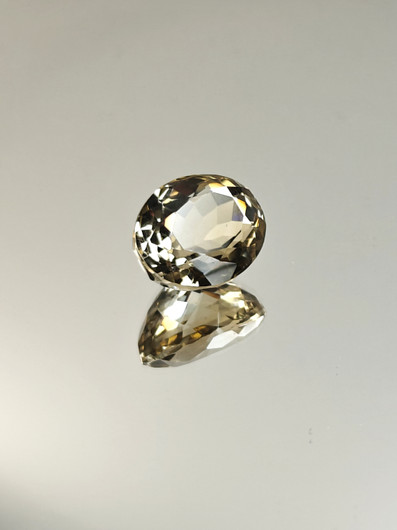 Savukvartsi 17.1 ct, ovaali