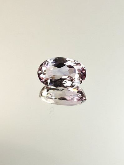 Ametriini monisävyinen 8,3 ct, ovaali