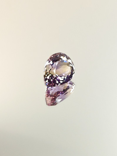Ametriini monisävyinen 6,2 ct, pisara