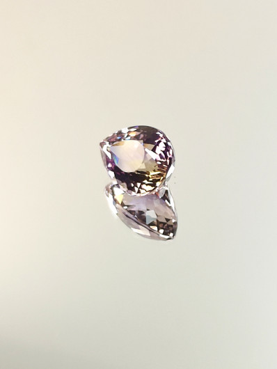 Ametriini monisävyinen 6,2 ct, pisara