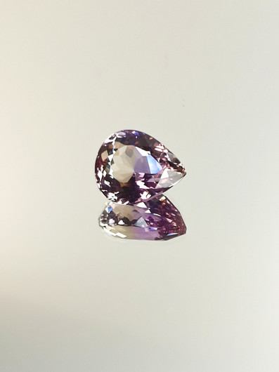 Ametriini monisävyinen 6,1 ct, pisara