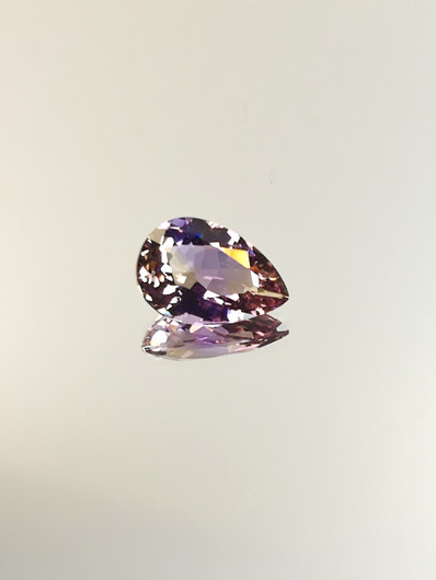 Ametriini monisävyinen 4,7 ct, pisara