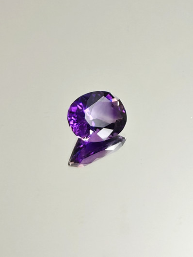 Amethyst 3,9 ct, oval
