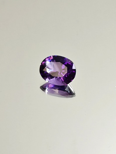 Amethyst 3,9 ct, oval