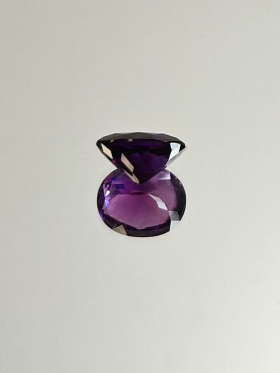 Amethyst 3,9 ct, oval
