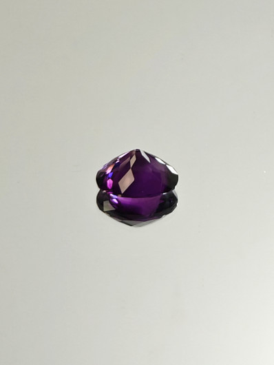 Amethyst 3,9 ct, oval