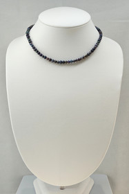 Vintage beautiful natural pearl necklace