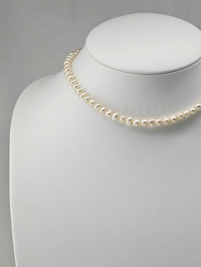 Vintage beautiful natural pearl necklace