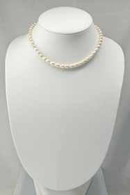 Vintage beautiful natural pearl necklace