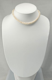 Vintage beautiful natural pearl necklace