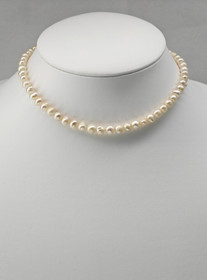 Vintage beautiful natural pearl necklace