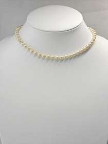 Vintage beautiful pearl necklace