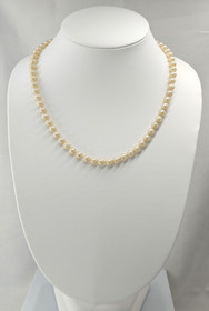 Vintage beautiful pearl necklace