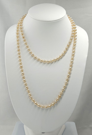 Vintage beautiful pearl necklace