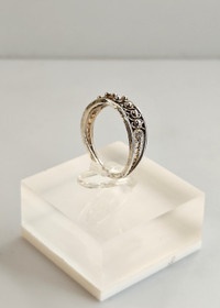 Vintage silver ring 
