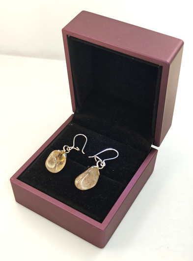 Vintage silver earrings with quartz