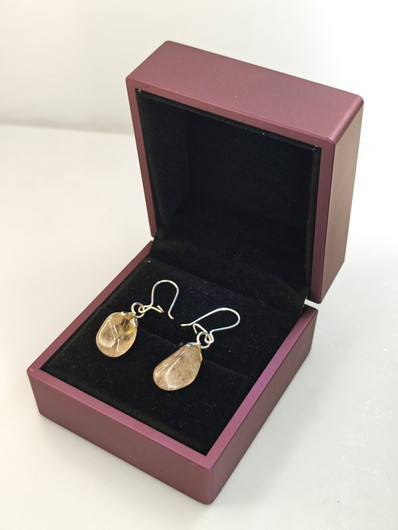 Vintage silver earrings with quartz