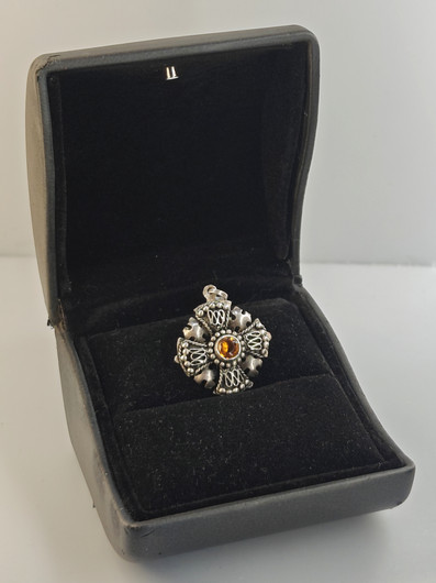 Vintage silver pendant with stone