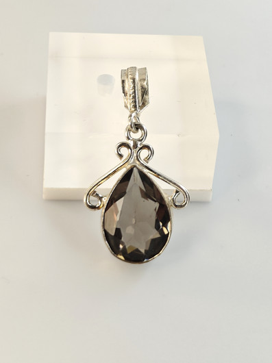 Vintage silver pendant with smokey quartz
