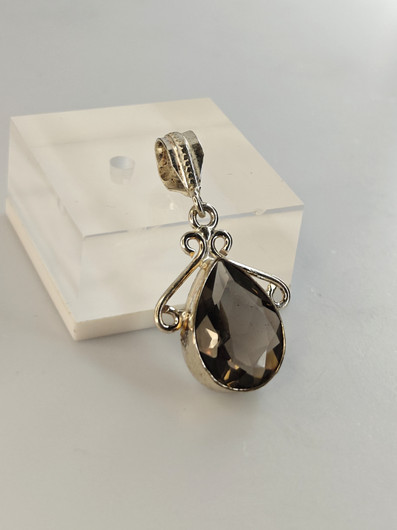 Vintage silver pendant with smokey quartz
