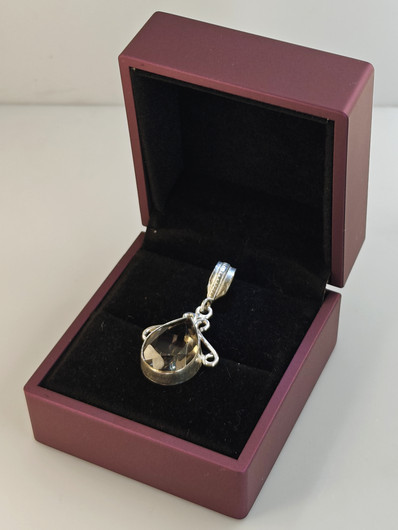 Vintage silver pendant with smokey quartz