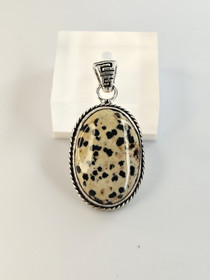 Vintage hopeinen riipus korukivi