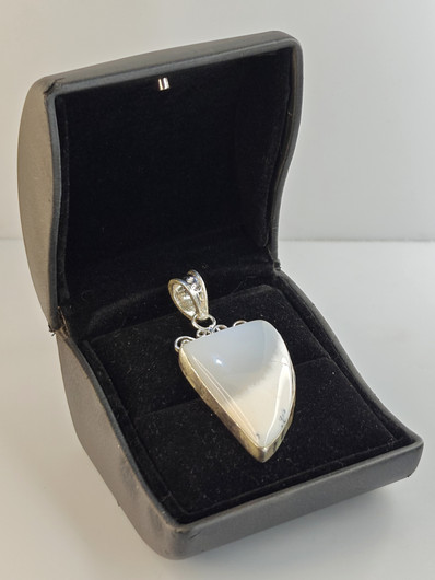 Vintage silver pendant with stone