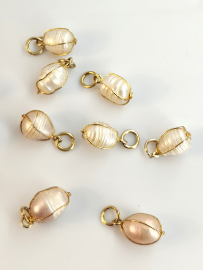Vintage gold colored sea pearl pendant