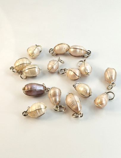 Vintage silver colored sea pearl pendant