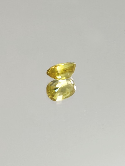 Sphene 1,2 ct oval