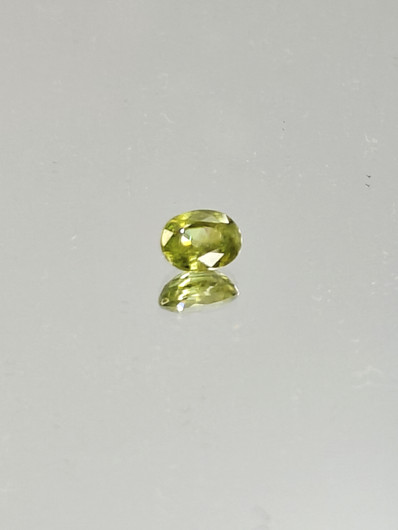 Sphene 1,2 ct ovaali