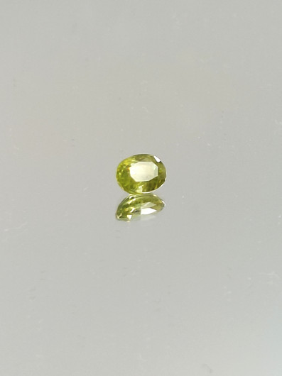 Sphene 1,2 ct ovaali