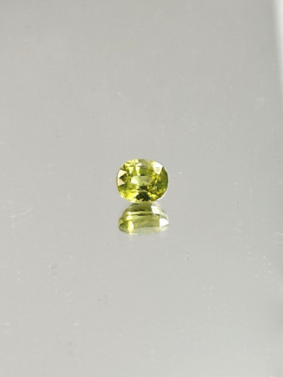 Sphene 1,2 ct ovaali