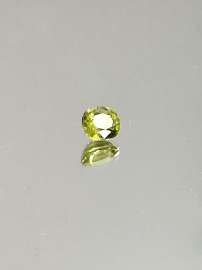 Sphene 1,2 ct ovaali