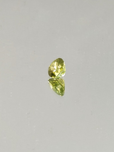 Sphene 1,2 ct ovaali