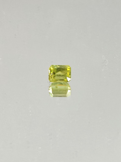 Sphene 1,1 ct emerald 
