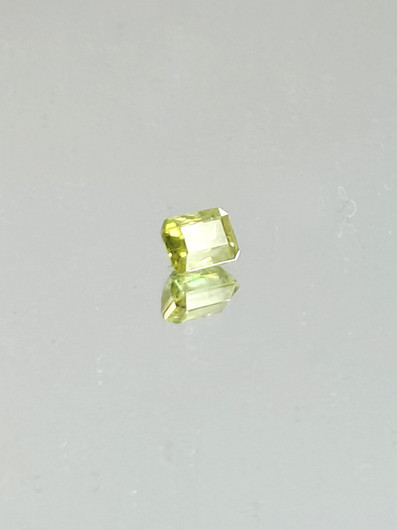 Sphene 1,1 ct emerald 