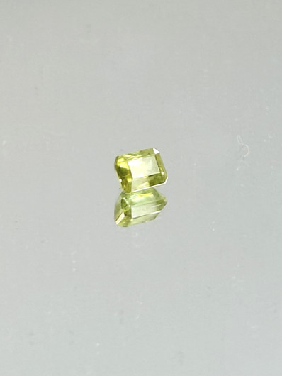 Sphene 1,1 ct emerald 