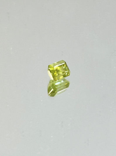 Sphene 1,1 ct emerald 