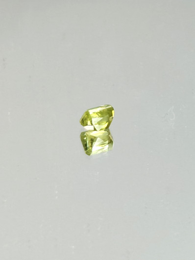 Sphene 1,1 ct emerald 