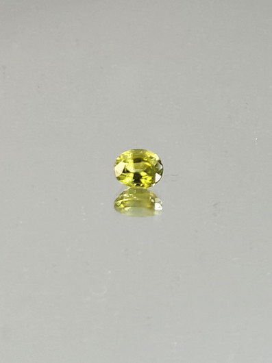 Sphene 1,1 ct oval