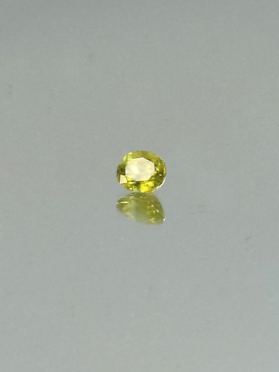 Sphene 1,1 ct oval