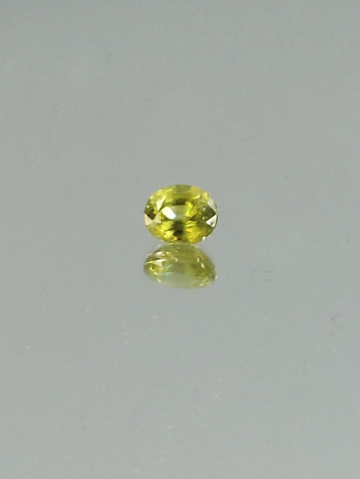 Sphene 1,1 ct oval
